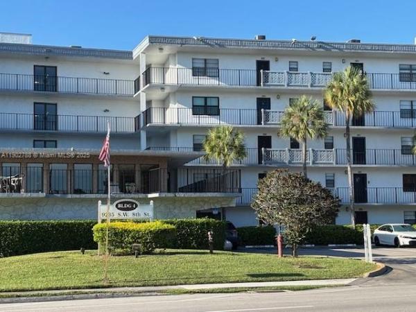 Isle Of Boca Dunes, 9235 SW 8th St #510, Boca Raton, Florida 33428, image 2