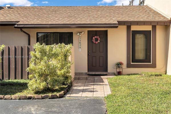 Devon Aire Villas, 11634 SW 125th Ct, The Crossings, Florida 33186, image 2