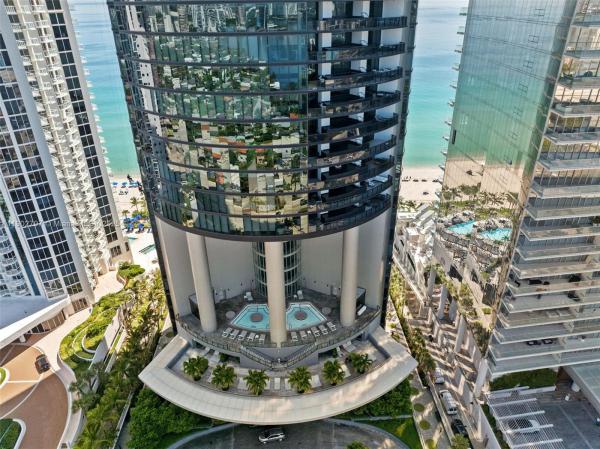Porsche Design Tower, 18555 Collins Ave #2405, Sunny Isles Beach, Florida 33160, image 1