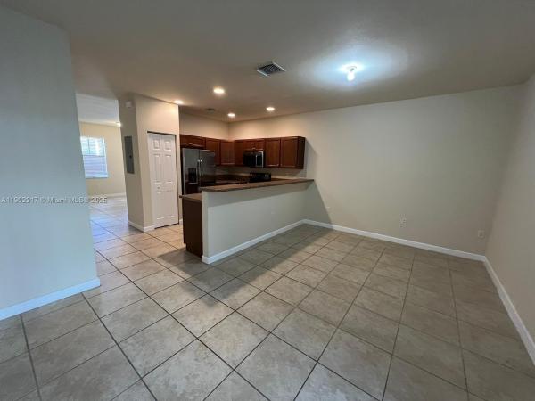 Martinique At Oasis, 3215 SE 5th St, Homestead, Florida 33033, image 2