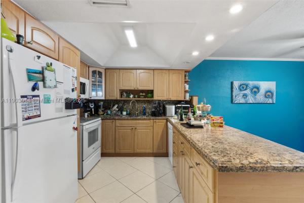 Palm Springs Villas, 7144 W 2nd Ln, Hialeah, Florida 33014, image 1