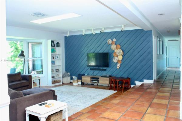 Jacaranda Country Club West, 9431 Sea Turtle Ln, Plantation, Florida 33324, image 2
