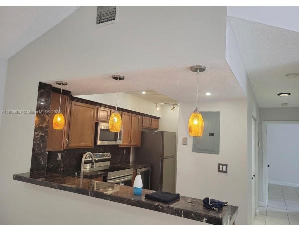 18850 NW 57th Ave #306, Hialeah, Florida 33015, image 1