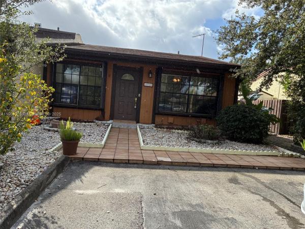 Cedarwoods At Pembroke Lakes, 10360 W Cypress Ct #10360, Pembroke Pines, Florida 33026, image 1