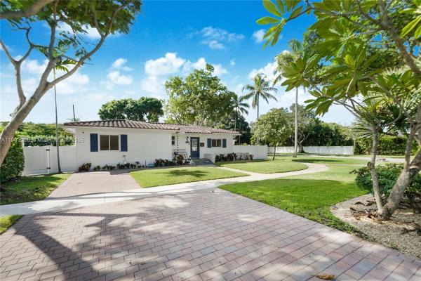 Dunnings Miami Shores, 2 NE 108th St, Miami Shores, Florida 33161, image 2