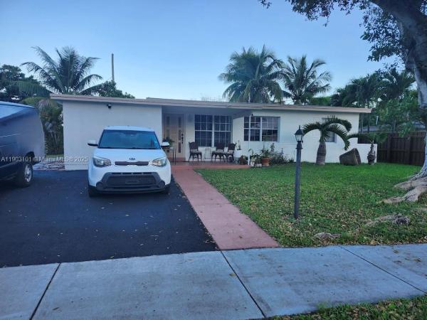 Lake Forest, 3501 SW 38th St, West Park, Florida 33023, image 1