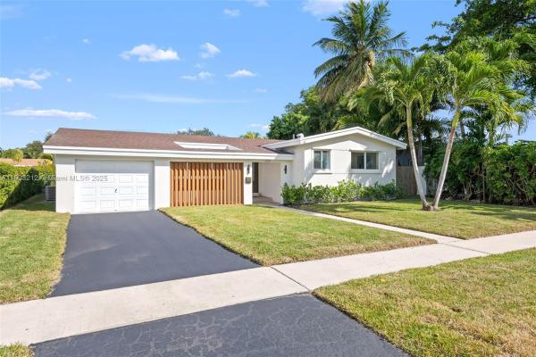 Hollywood Heights, 3207 Wilson St, Hollywood, Florida 33021, image 2