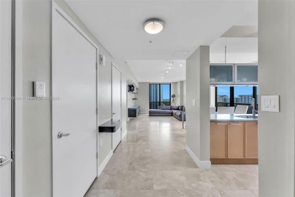 Sayan, 16275 Collins Ave #1604, Sunny Isles Beach, Florida 33160, image 1