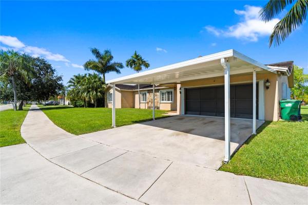 Richmond Heights Estates, 11201 SW 138th Ter, Richmond Heights, Florida 33176, image 2