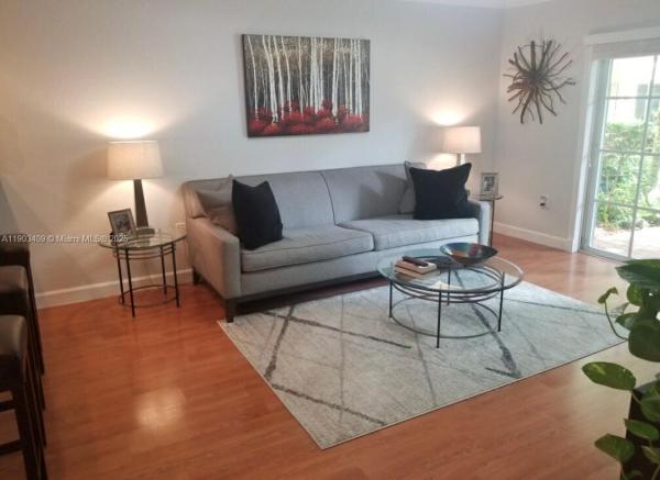 Pine Crest Village At Victoria Park, 150 NE 15th Ave #137, Fort Lauderdale, Florida 33301, image 1