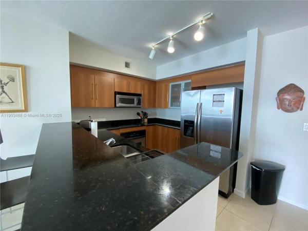 One Miami West, 325 S Biscayne Blvd #3015, Miami, Florida 33131, image 1