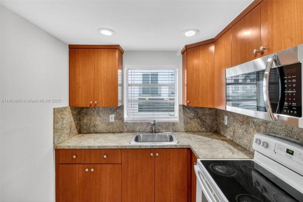 El Dorado Bay, 500 NE 26th St #4B, Miami, Florida 33137, image 1