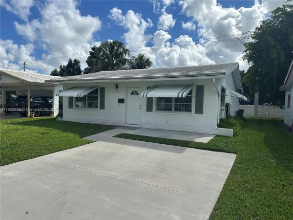 Fairhaven 11, 8308 NW 57th Ct, Tamarac, Florida 33321, image 2