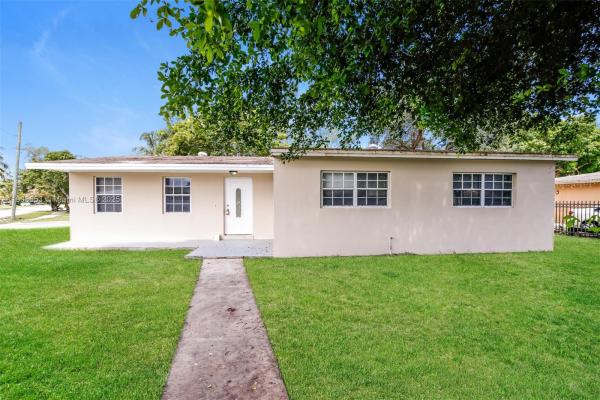 1351 NW 188th Ter, Miami, Florida 33169, image 1