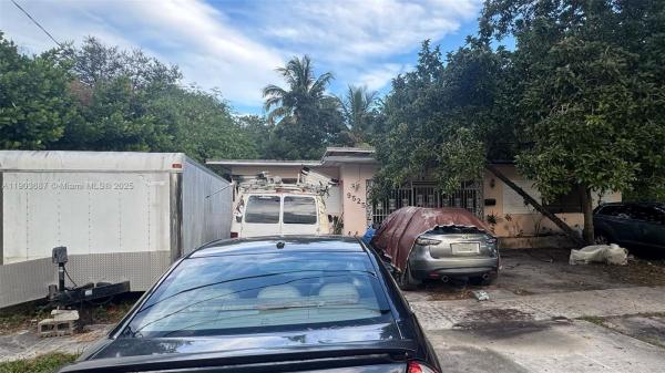 Bonmar Park, 9525 NW 2nd Ave, Miami Shores, Florida 33150, image 1