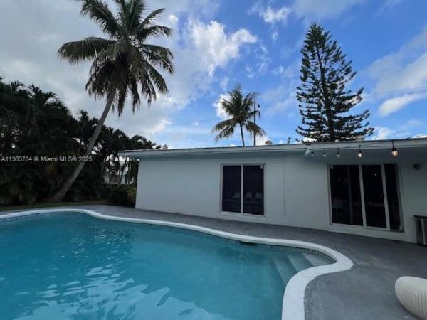 Brentwood, 201 NE 48th St, Miami, Florida 33137, image 3