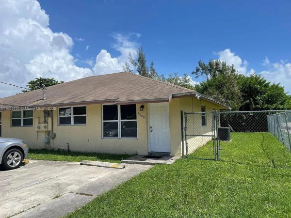 Lakeview Manor, 1000 SW 8th St #1000, Hallandale Beach, Florida 33009, image 1