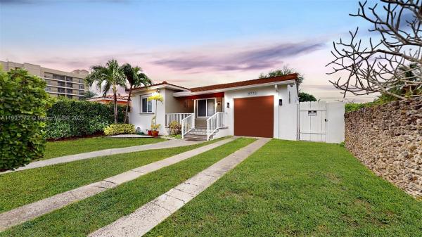 Stadler Grove, 3770 SW 1st St #, Miami, Florida 33134, image 1