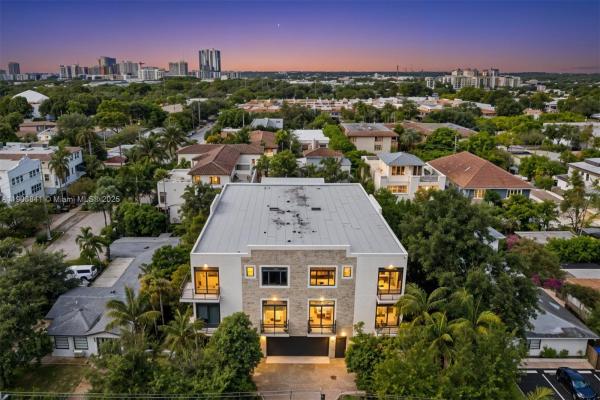 Seven Seas, 909 NE 16th Ter, Fort Lauderdale, Florida 33304, image 1