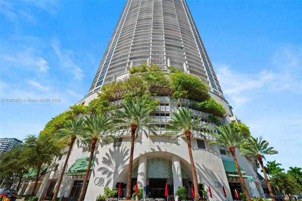 Opera Tower, 1750 N Bayshore Dr #1705, Miami, Florida 33132, image 1
