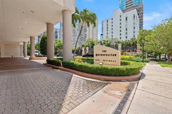 The Metropolitan, 2475 Brickell Ave #1805, Miami, Florida 33129, image 1