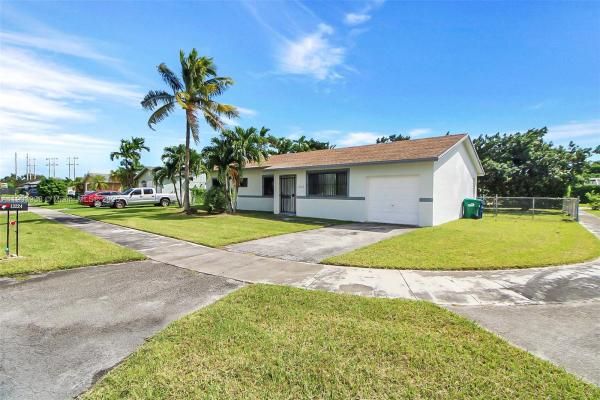 Springer Grove, 13224 SW 253rd Ter, Princeton, Florida 33032, image 3