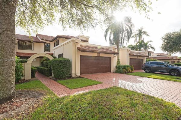 Doral Colony, 9318 NW 50th Doral Cir S, Doral, Florida 33178, image 2