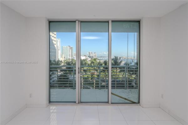 One Miami West, 325 S Biscayne Blvd #1722, Miami, Florida 33131, image 1