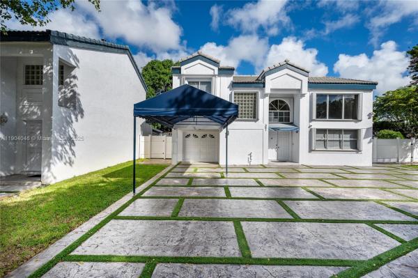 San Simeon, 351 NE 211th St, Ives Estates, Florida 33179, image 3