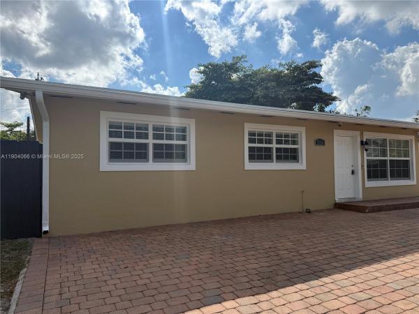 Polo Club Estates, 3126 Egremont Dr, West Palm Beach, Florida 33406, image 3