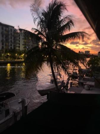 Snug Harbor, 980 NW N River Dr #27, Miami, Florida 33136, image 1