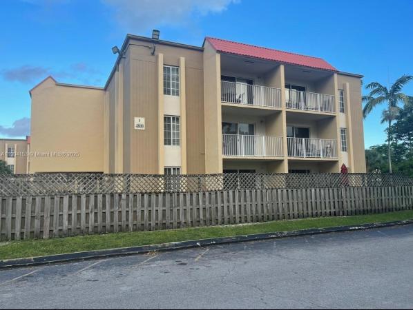 Doral Gardens 2, 4800 NW 79th Ave #102, Doral, Florida 33166, image 1