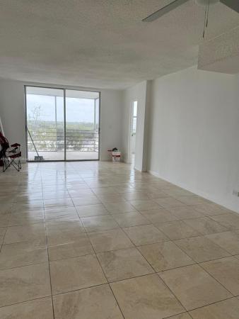 Eastern Shores White House, 3660 NE 166th St #805, North Miami Beach, Florida 33160, image 1