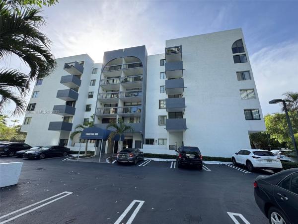 Tigertail Bay, 2715 Tigertail Ave #404, Miami, Florida 33133, image 1
