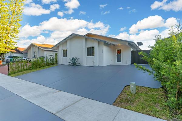 12006 SW 210th Ter, Miami, Florida 33177, image 1