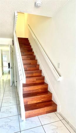 Oakview, 9203 Fontainebleau Blvd #113, Fountainebleau, Florida 33172, image 3