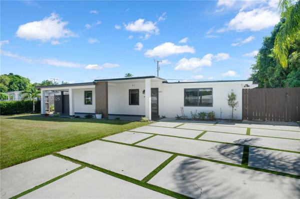 14970 Leisure Dr, Homestead, Florida 33033, image 1