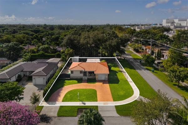 Schenley Park, 6040 SW 29th St, Coral Terrace, Florida 33155, image 3