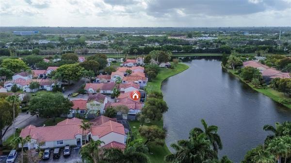 Village Homes At Country Isles, 1568 Springside Dr #1568, Weston, Florida 33326, image 1