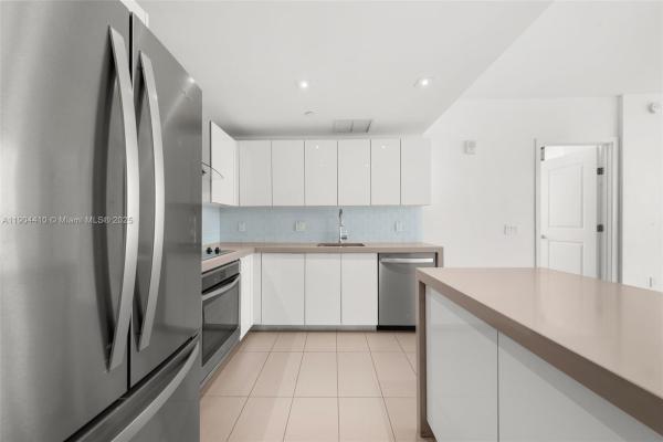 Canvas, 1600 NE 1st Ave #3016, Miami, Florida 33132, image 2