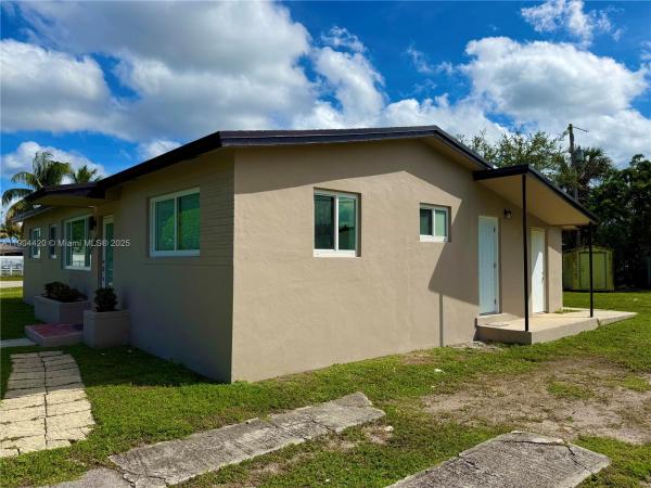 Carol City, 17025 NW 38th Ct, Miami Gardens, Florida 33055, image 3
