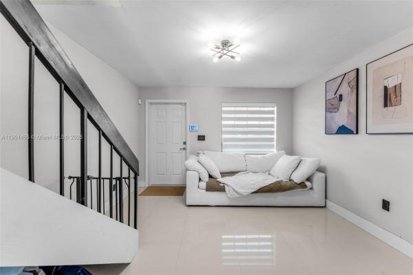  #3-8, Unincorporated Dade County, Florida 33183, image 1