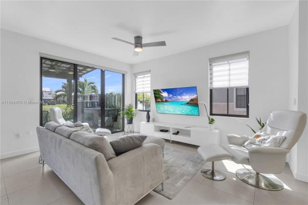 Doral Cay, 6035 NW 104th Path, Doral, Florida 33178, image 3