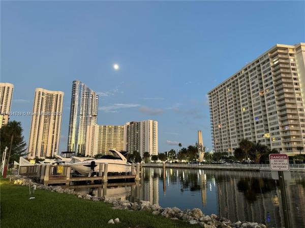 Coastal Towers, 400 Kings Point Dr #811, Sunny Isles Beach, Florida 33160, image 1