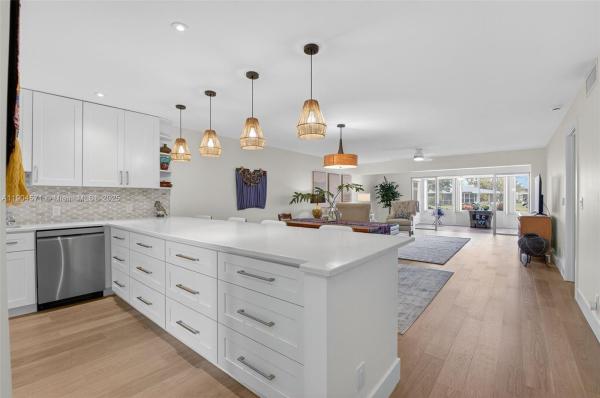 1520 NW 19th Ter #102, Delray Beach, Florida 33445, image 1