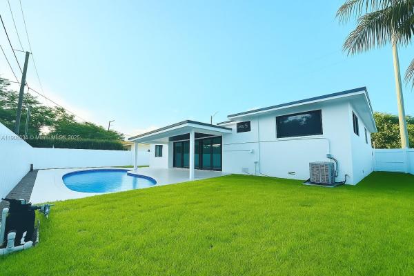 Breezeswept Estates, 20 NE 135th St, North Miami, Florida 33161, image 3