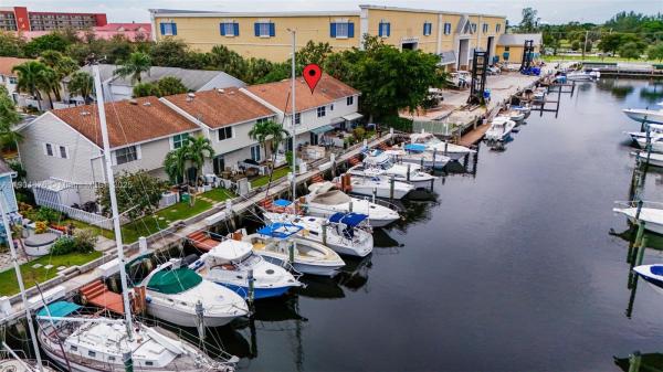 Sun Harbour Townhomes, 2533 NE 15th St, Pompano Beach, Florida 33062, image 1