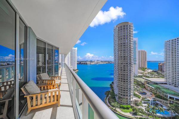 Icon Brickell Tower 1, 465 Brickell Ave #2001, Miami, Florida 33131, image 1