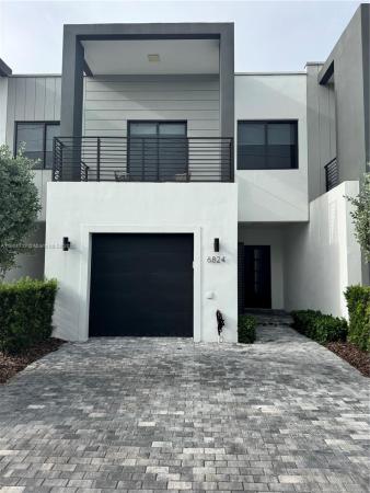 Somi Townhomes, 6824 SW 80th St, Glenvar Heights, Florida 33143, image 3