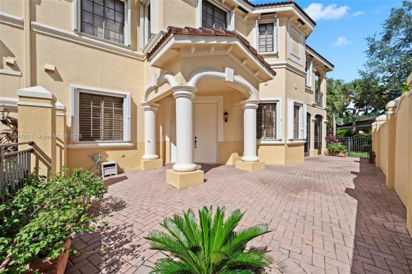 Mariposa Pointe, 1634 Passion Vine Cir #31-2, Weston, Florida 33326, image 1